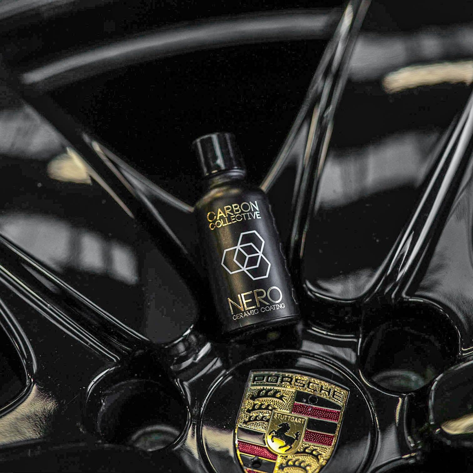 Carbon Collective Nero Self-Healing Coating