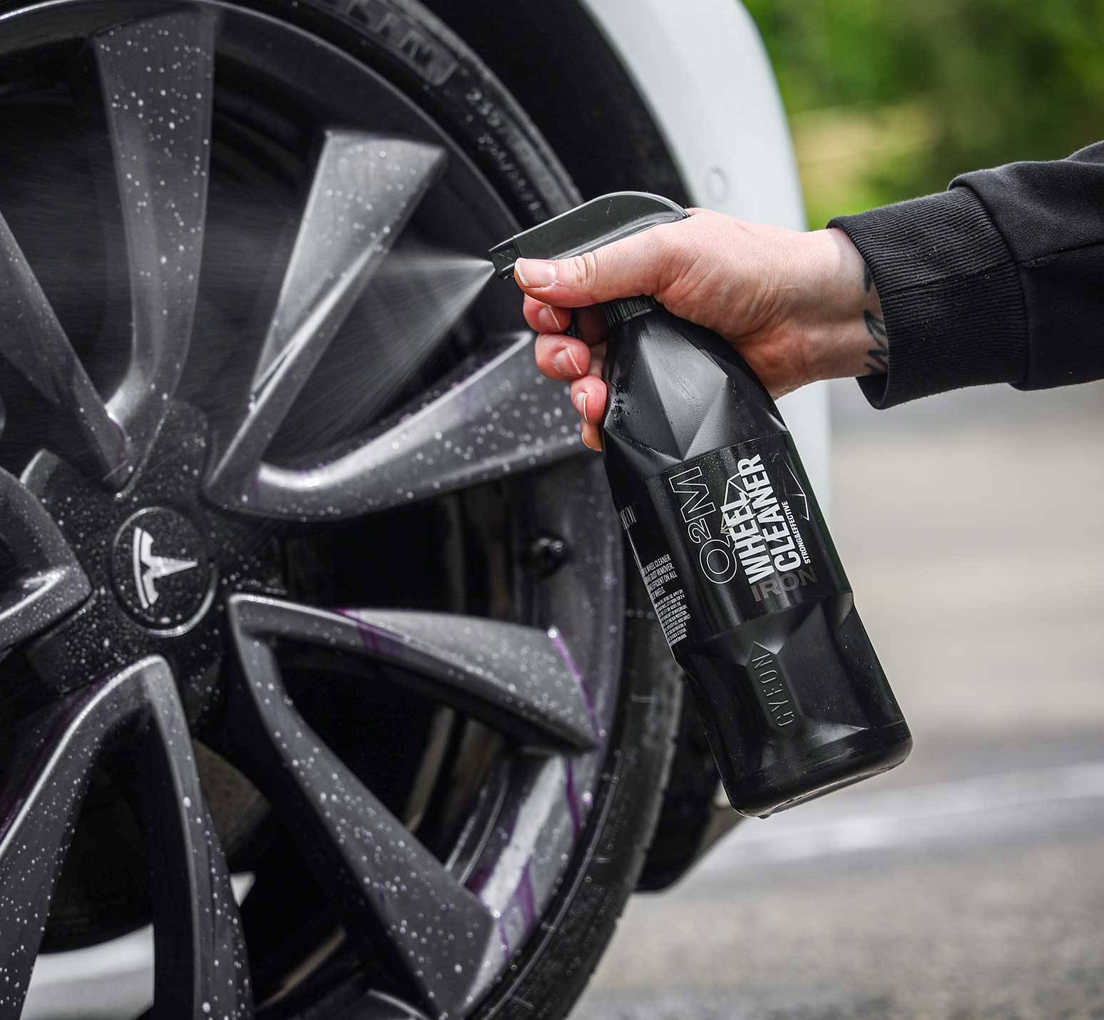 Gyeon Q2M Iron Wheel Cleaner Redefined