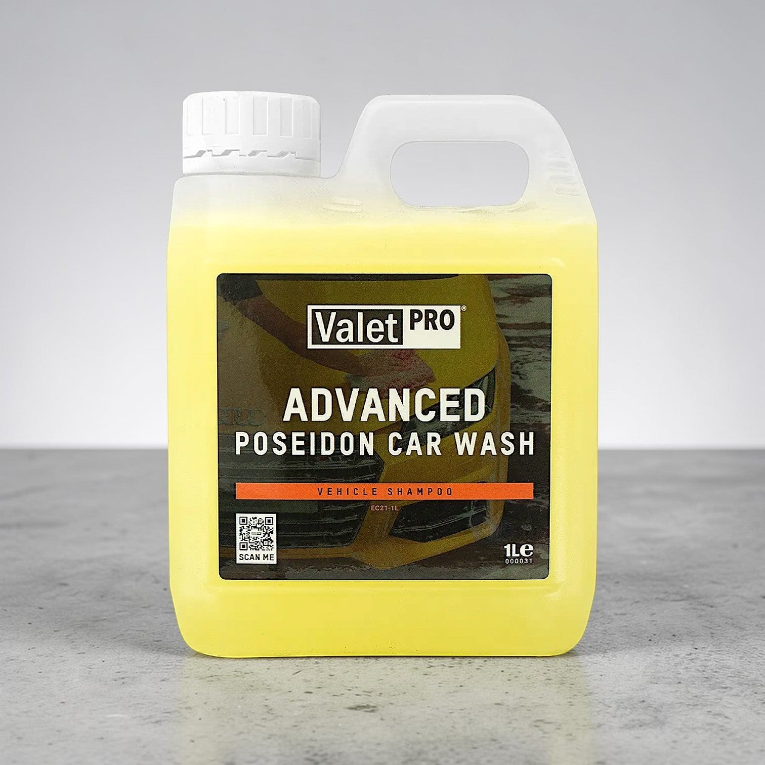 Polished Bliss ValetPRO Advanced Poseidon Car Wash, a highly concentrated yellow liquid car shampoo in a 1L bottle for safe maintenance washing.